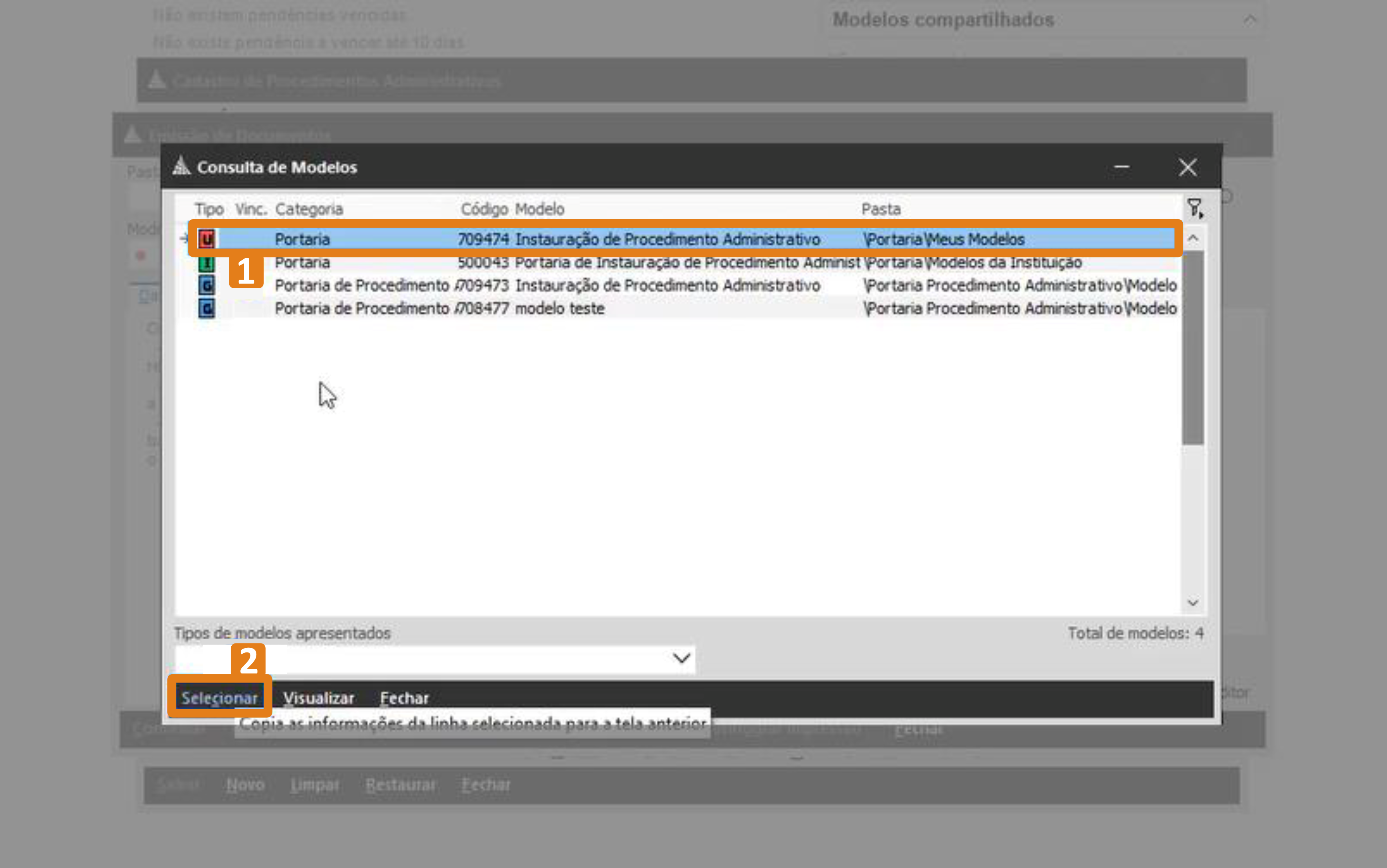 Tela do sistema Consulta de Modelos, exibindo lista com colunas Tipo Vinc., Categoria, Código Modelo e Pasta. Há quatro linhas e a primeira está selecionada. Na parte inferior, há botões Selecionar, Visualizar e Fechar, sendo que Selecionar está destacado em laranja