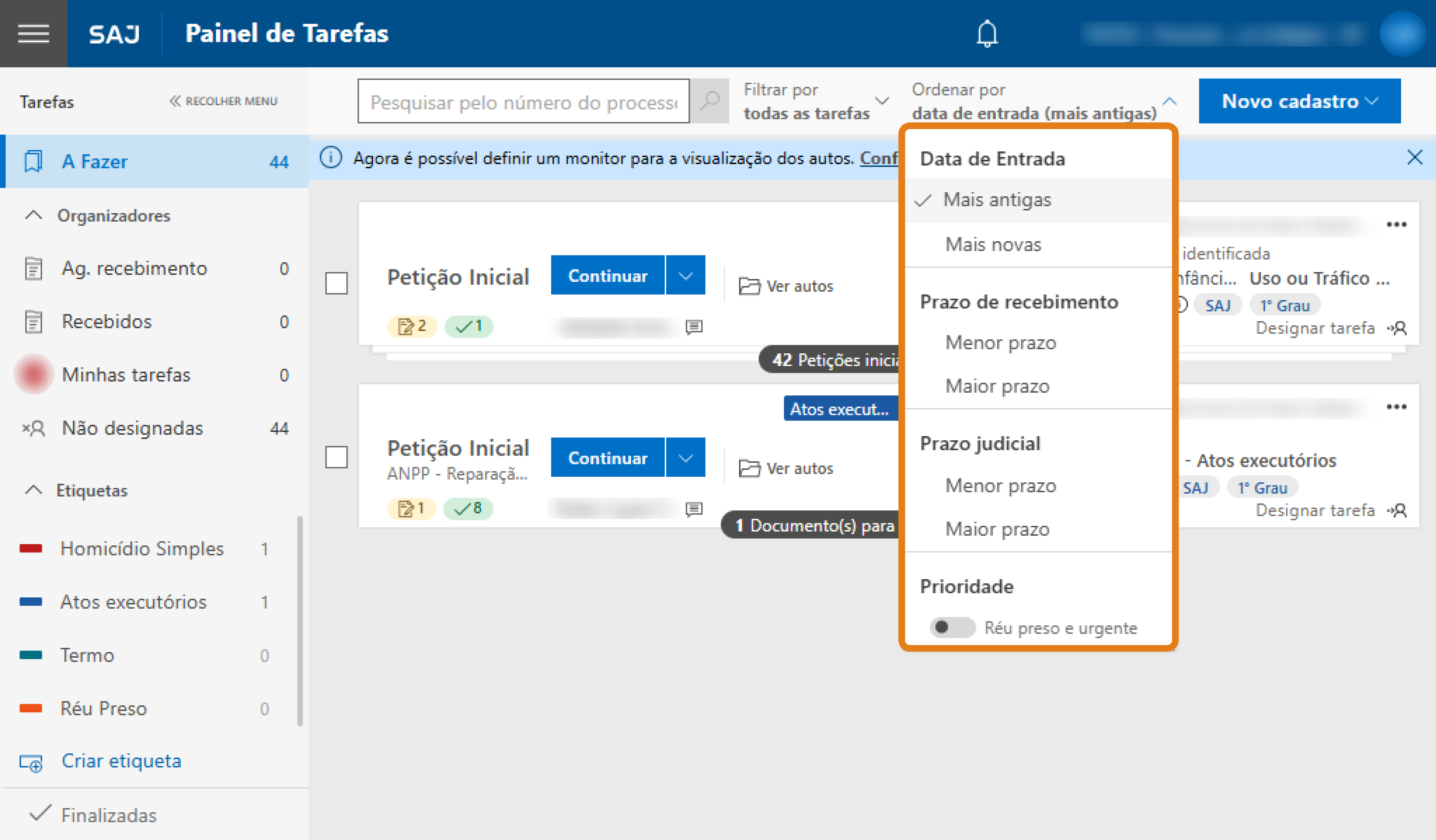 Menu suspenso destacado em laranja para ordenar tarefas: opções por data de entrada, prazo de recebimento, prazo judicial e controle para ativar prioridade ‘Réu preso e urgente’