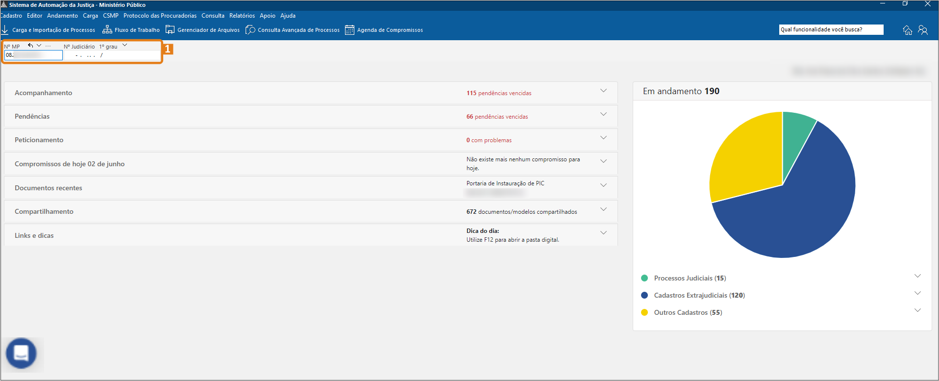 Tela inicial do SAJ com campo destacado em laranja para digitar número do MP ou número do judiciário. À direita, gráfico de pizza com processos em andamento por categoria.