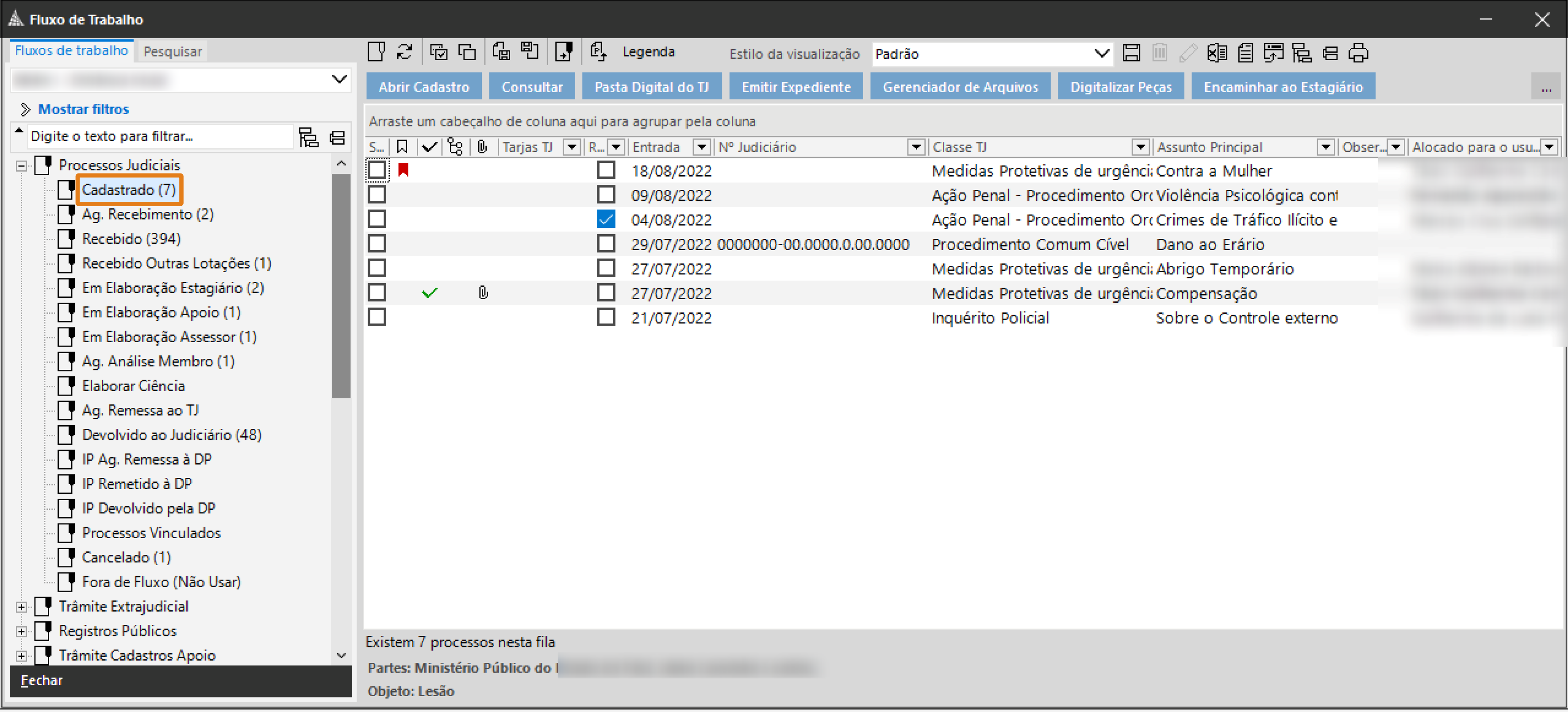 Tela do SAJ na área de Fluxo de Trabalho. No painel lateral esquerdo, o destaque em laranja marca a fila “Cadastrado”, que contém sete processos.