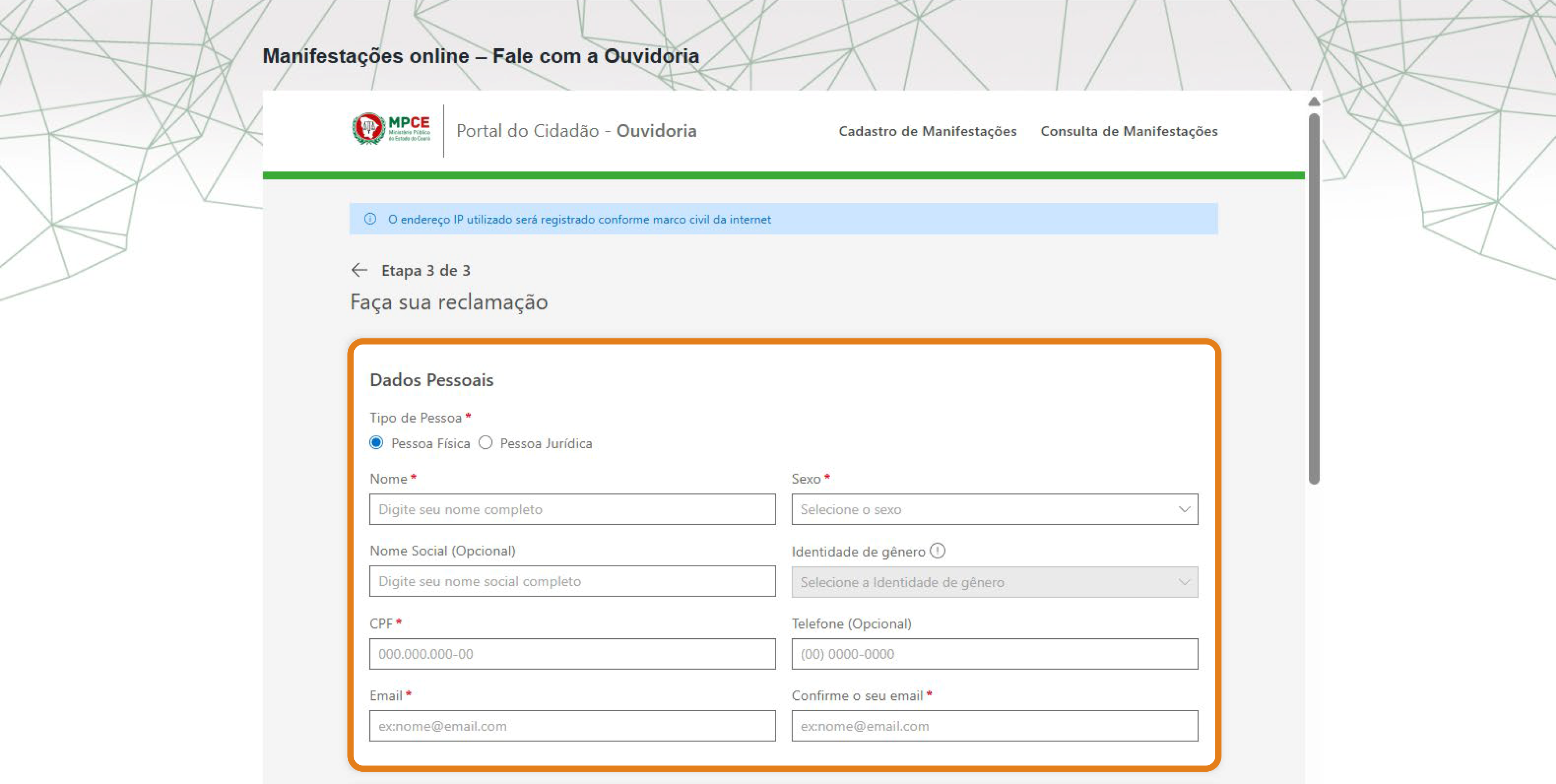 No site do MPCE, a etapa 3 da página “Manifestações online – Fale com a Ouvidoria” exibe o formulário “Faça sua reclamação”. A área destacada em laranja contém os campos de dados pessoais, como tipo de pessoa, nome, nome social, CPF, e-mail, telefone e demais informações obrigatórias.